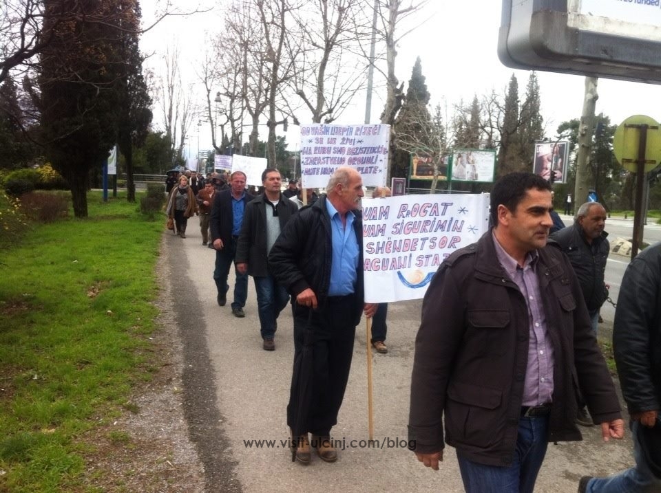 Protesna šetnja radnika Solane u Podgorici + Foto